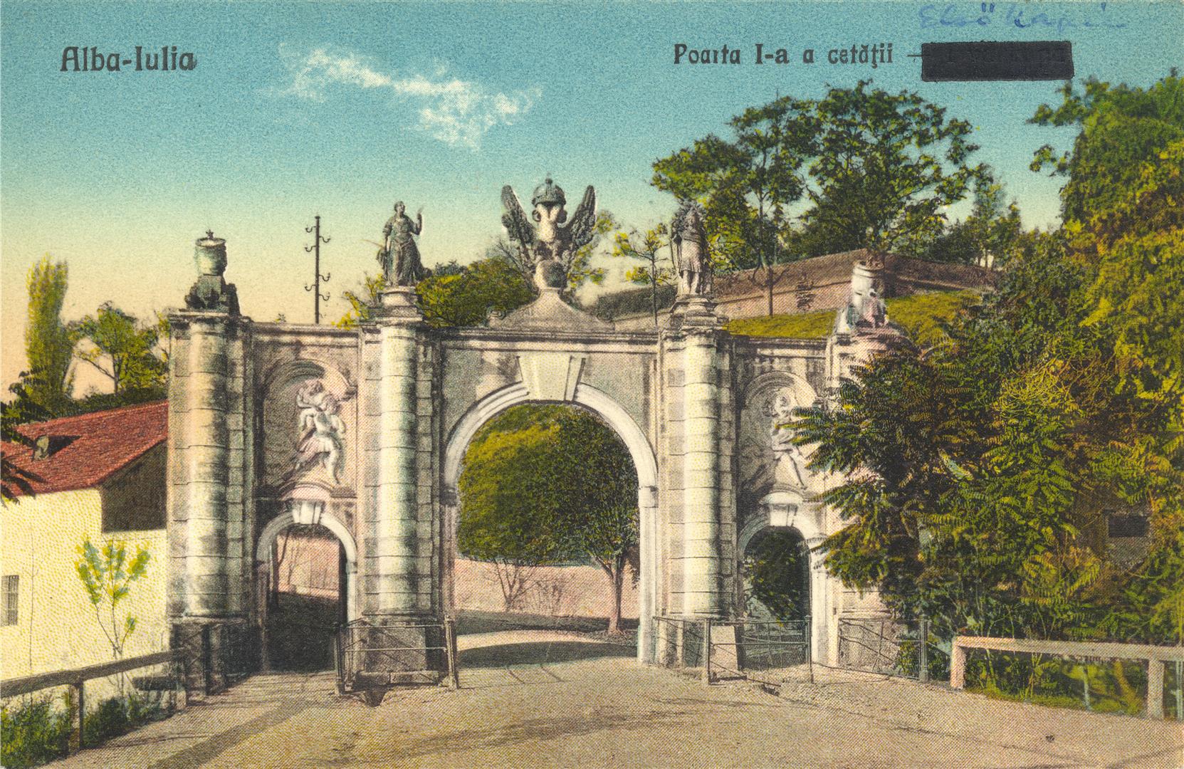 Vedere cu Poarta I a Cetății, faţada de est.