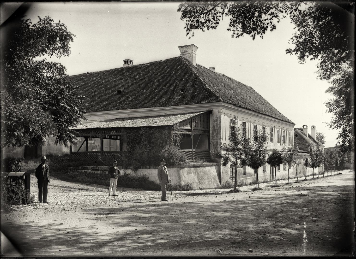 Localul restaurantului „La porumbelul” (Galambovendéglő) (circa 1900).